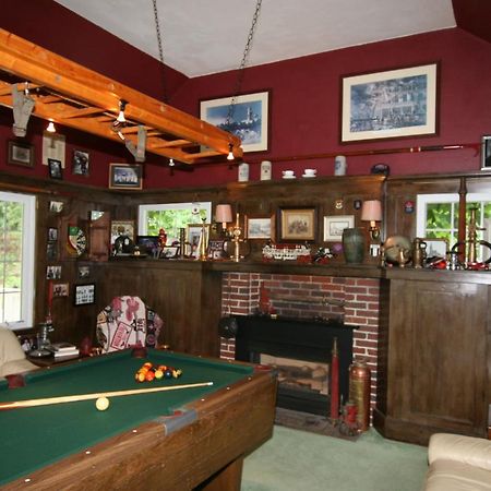 Howarth House Bed And Breakfast ฟิทช์เบิร์ก ภายนอก รูปภาพ